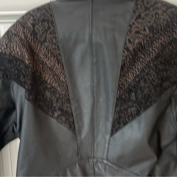 Vintage Adler 80s / 90s Black Suede Oversized Leather Jacket coat - Size small - Picture 13 of 15